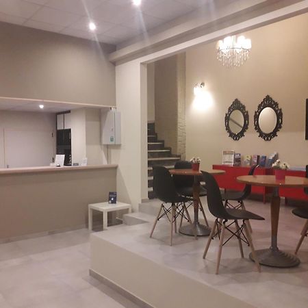 Achillion Hotel Пирей Экстерьер фото