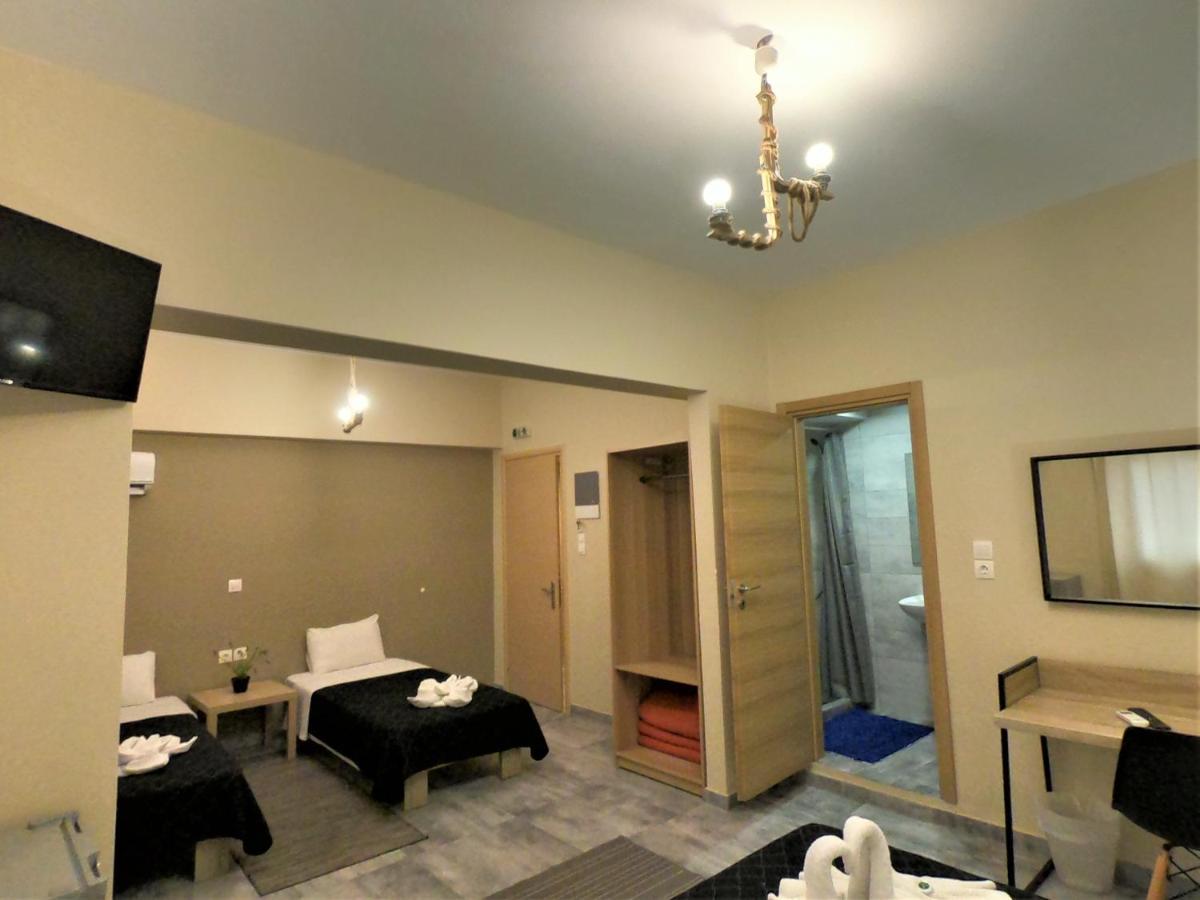 Achillion Hotel Пирей Экстерьер фото