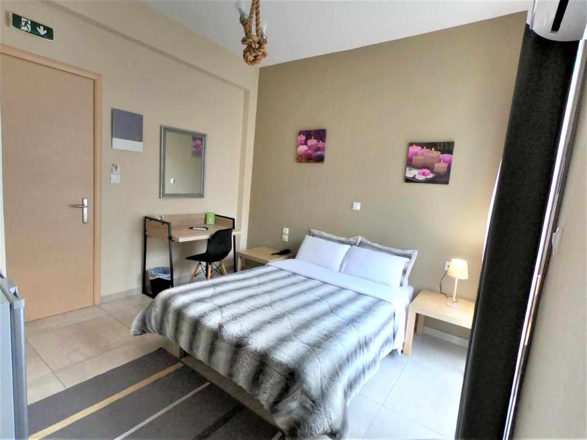 Achillion Hotel Пирей Экстерьер фото