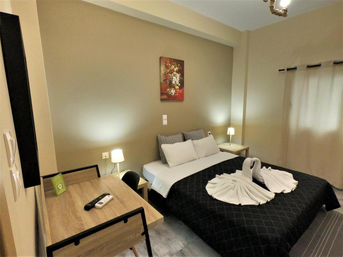 Achillion Hotel Пирей Экстерьер фото