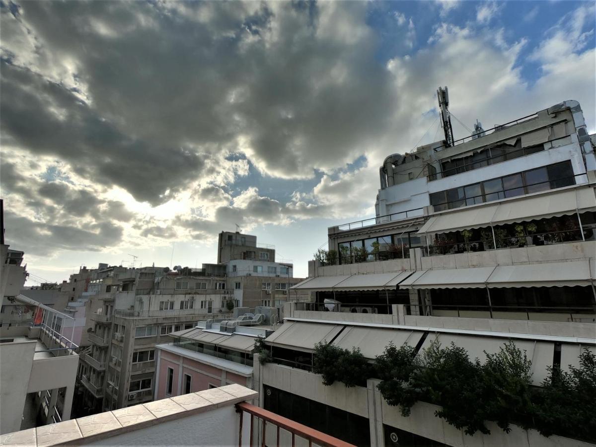 Achillion Hotel Пирей Экстерьер фото
