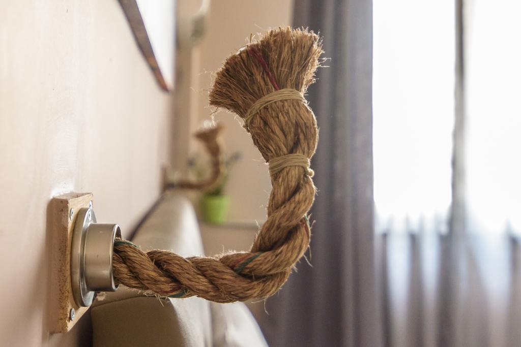 Achillion Hotel Пирей Экстерьер фото