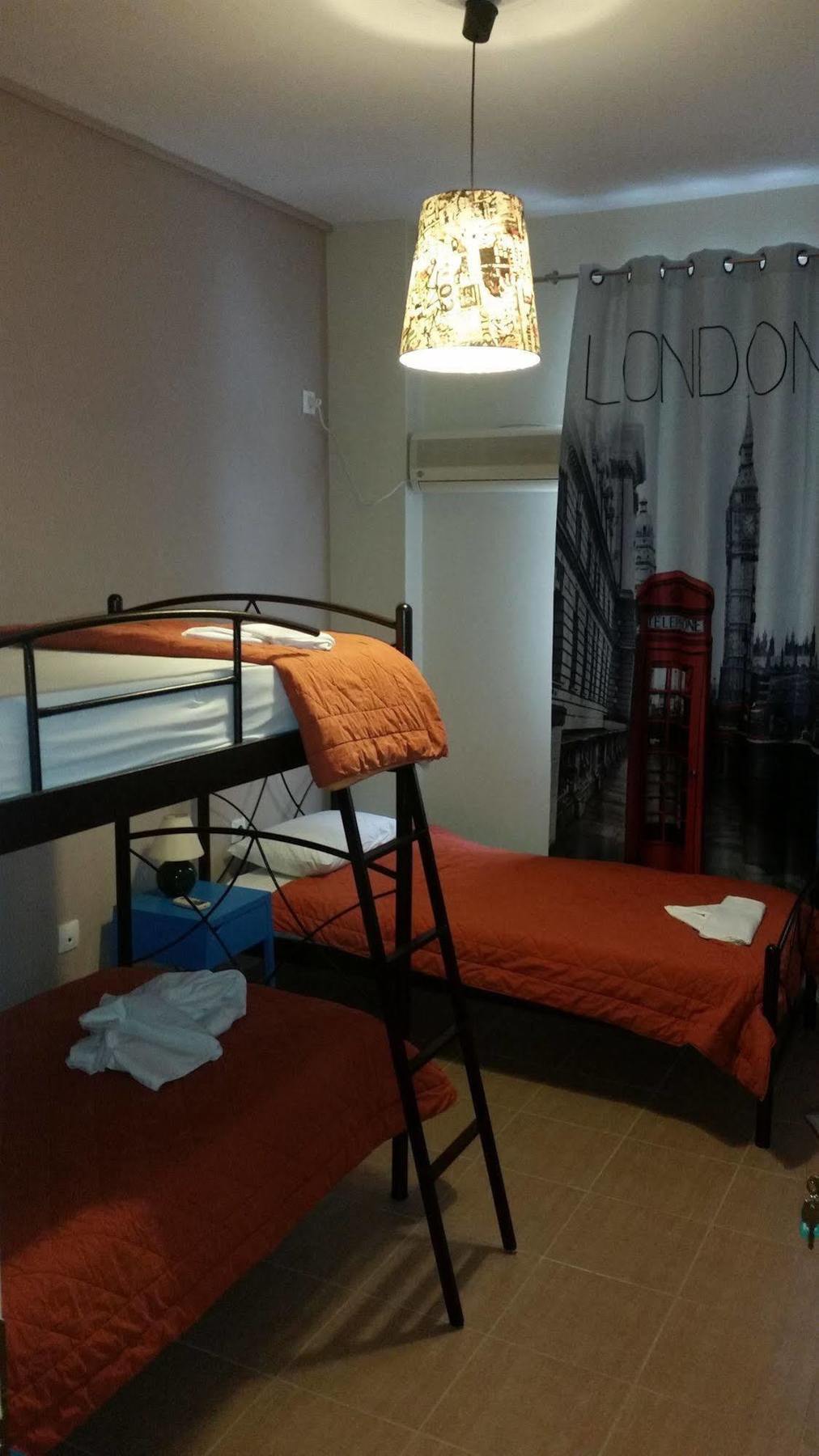 Achillion Hotel Пирей Экстерьер фото